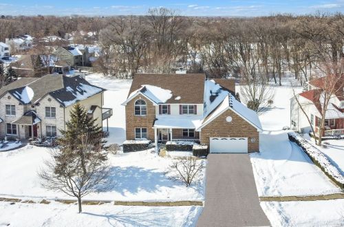 674 Indian Ridge Dr, Antioch, IL 60002-3102