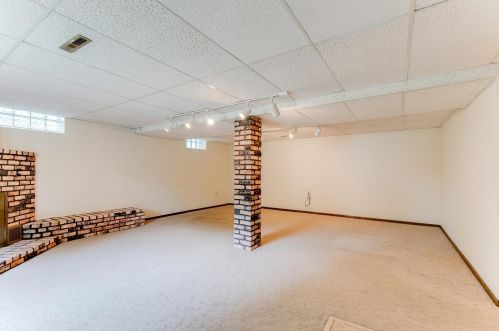 517 Fairfield Dr, Saint Paul MN  55112-6510 exterior