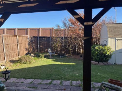 3832 Harrison Dr, Carrollton TX 75010-6322 exterior