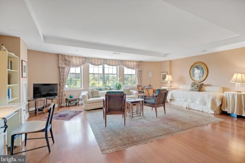 2300 Windrow Dr, Princeton NJ 08540-5020 exterior