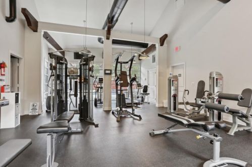5568 High Point Rd, Atlanta GA  30342-5039 exterior