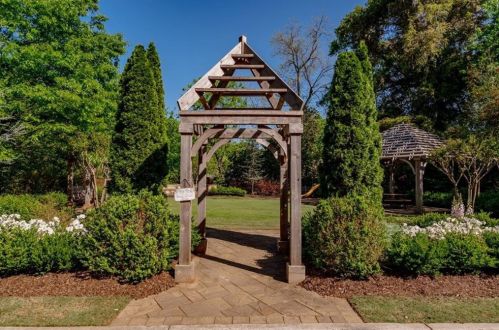 1301 Lullwater Park Cir, Atlanta GA  30306-4641 exterior