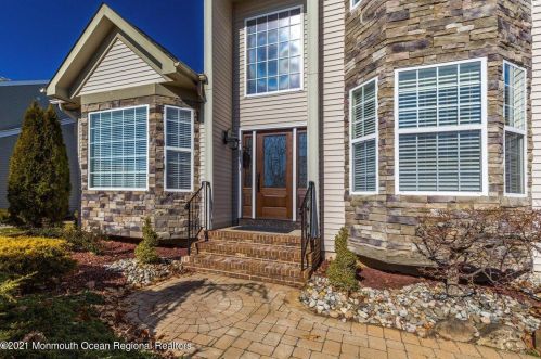 36 Overhill Dr, Old Bridge, NJ 08857-3543