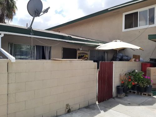 310 Wakefield Ave, Anaheim CA  92802-4222 exterior