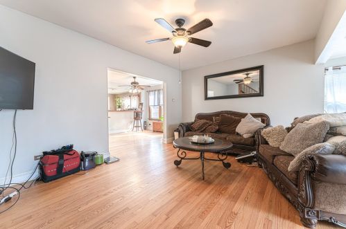 12525 Elm St, Dixmoor, IL 60406-1730