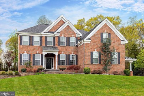 212 Winterwood Ln, Harrison Township, NJ 08062-9612