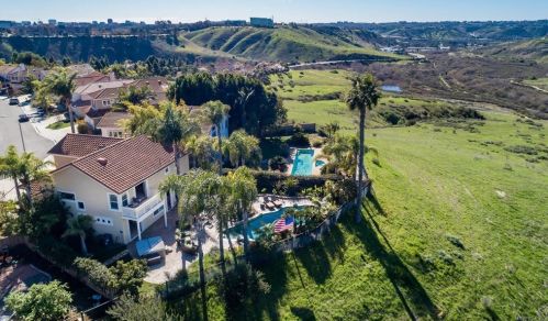 10674 Vista Del Agua Way, San Diego, CA 92121-4232