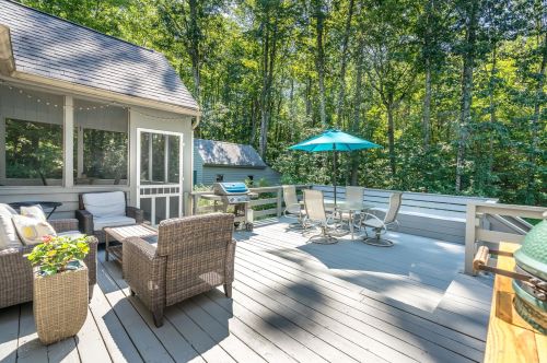 137 Wheel Wright Rd, Hampstead, NH 03841-2149