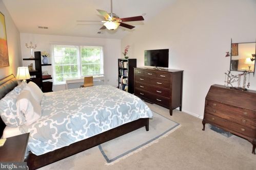 7734 Rockledge Ct, Springfield VA  22152-3853 exterior