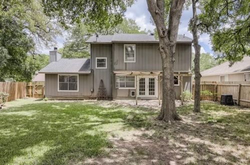 11506 Fence Post Trl, Austin TX  78750-1950 exterior