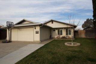 719 Camino Ct, Manteca, CA 95336-3311