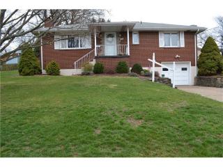 1115 10th St, North Huntingdon PA  15642-3827 exterior