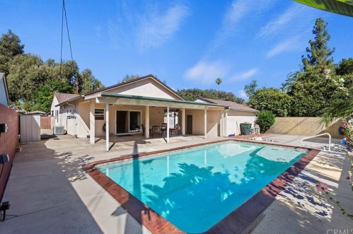 3687 Roslyn St, Riverside CA  92504-3536 exterior