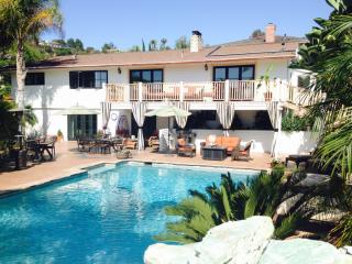 512 Whisper Wind Dr, Encinitas, CA 92024-6551