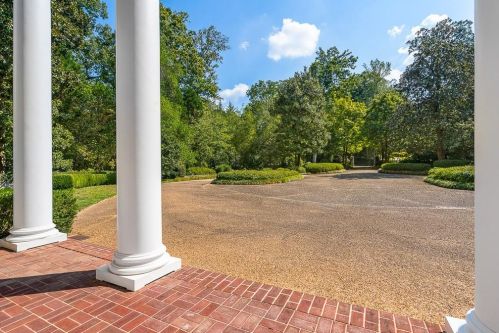 10 Habersham Way, Atlanta GA  30305-2800 exterior