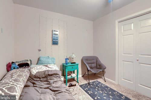 332 Bonnybrook Rd, Carlisle PA  17015-9290 exterior