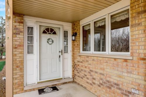 7656 Northfield Ln, Tinley Park, IL 60487-3106
