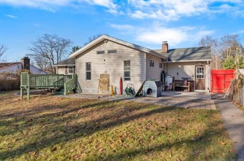 180 Dorothy Dr, Torrington CT  06790-4211 exterior