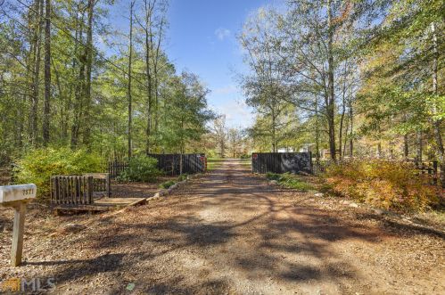 1569 Coleman Creek Cir, Luthersville, GA 30251-2535