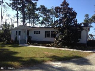 426 Seashore Dr, Atlantic, NC 28511-9789