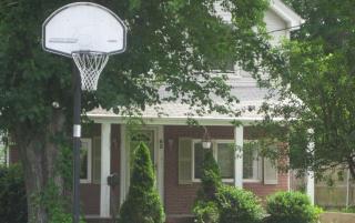 85 Hazel St, Pawtucket, RI 02860-1605