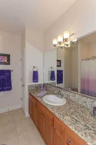 1525 Greenwich Dr, Los Banos CA  93635-6503 exterior