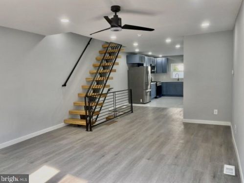 2328 Hicks St, Philadelphia, PA 19145-4424