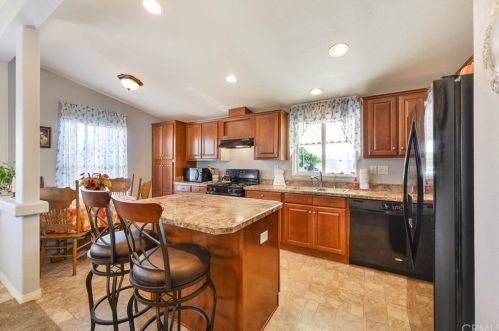 45 Maple Via, Anaheim CA  92801-1036 exterior