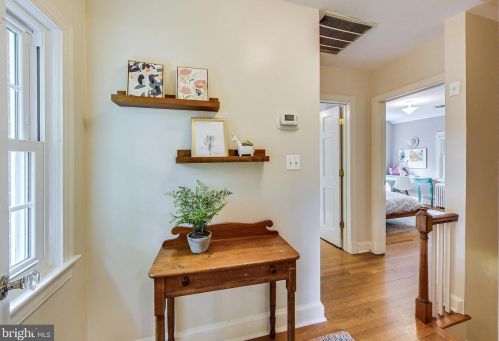 610 Ellsworth Dr, Silver Spring MD 20910-4301 exterior