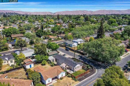 2704 Birch Ave, Concord CA  94520-1716 exterior