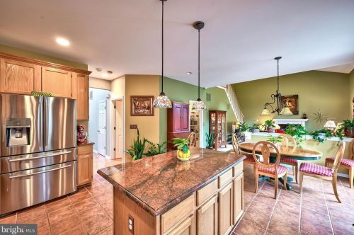 9 Fieldcrest Dr, Princeton, NJ 08540-8562