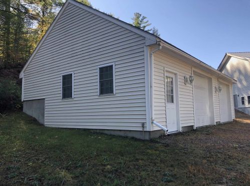 129 Vachon Dr, Wakefield, NH 03830-3205