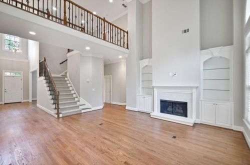 1066 Hedge Rose Ct, Atlanta GA  30324-2781 exterior