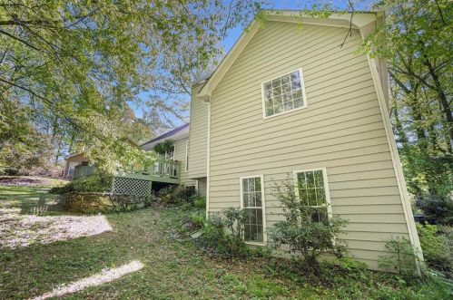 425 Streamview Ln, Stockbridge GA  30281-6030 exterior