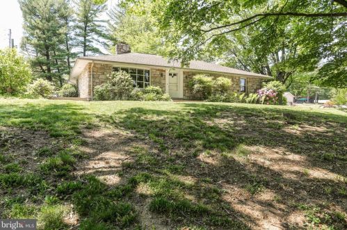 360 Nyes Rd, Harrisburg, PA 17112-3240