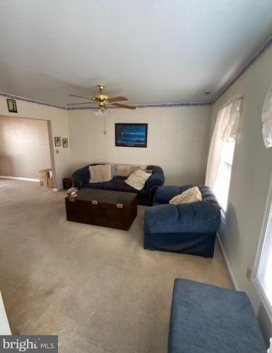 1300 Pine St, Shady Side MD 20764-9429 exterior