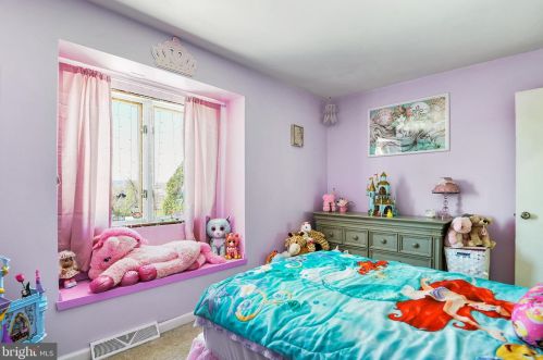 2735 Ritner Hwy, Carlisle PA  17015-9428 exterior