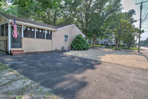 747 Birch Rd, Lacey Township, NJ 08734-2403