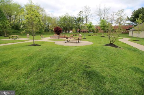 26 Kyle Way, Trenton NJ 08628-2525 exterior