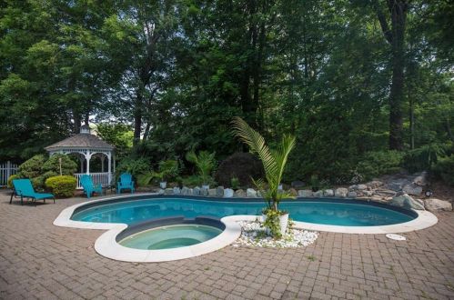16 Stearns St, Killingly CT  06239-2922 exterior
