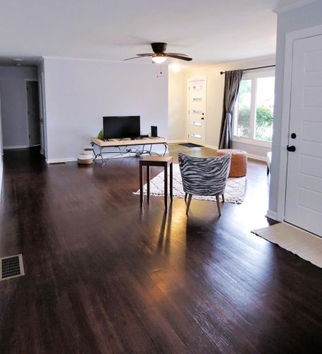 1305 Wood St, Valpo IN 46383-5140 exterior