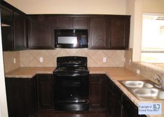 577 Creekside Cir, New Braunfels TX  78130-6193 exterior