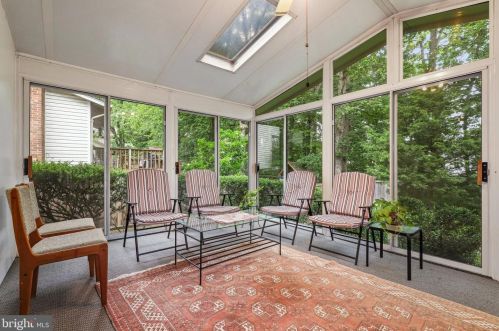 7139 Hamor Ln, Springfield VA  22153-1136 exterior