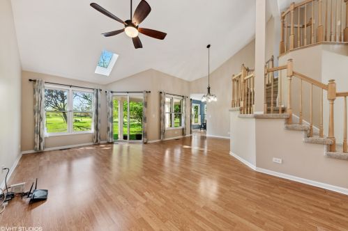 467 Banyan Tree Ln, Buffalo Grove, IL 60089-4612