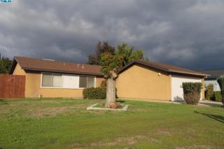 4646 Walnut Ave, Visalia, CA 93277-3848