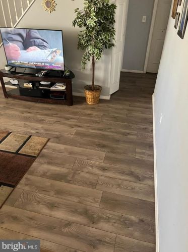 84 Sheffield Dr, Willingboro, NJ 08046-1005