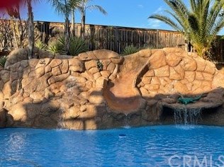 12722 Royal Palm Ln, Riverside, CA 92503-7077