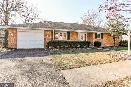 3225 Andrea Ave, Harrisburg, PA 17109-1004