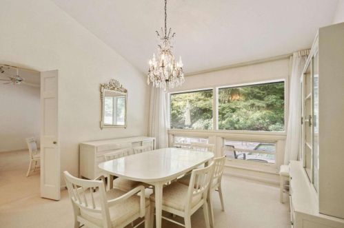 321 Frst Vly Ct, Atlanta GA  30342-2353 exterior
