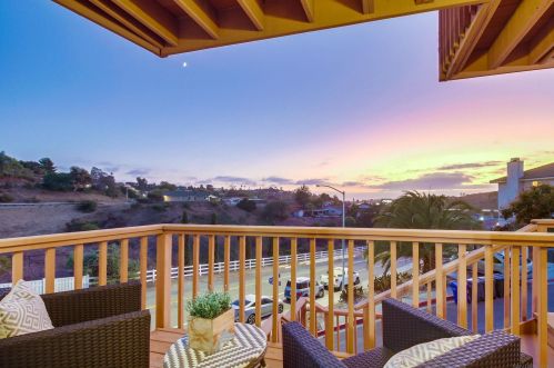 2351 Star Pine Dr, Lemon Grove, CA 91945-1355